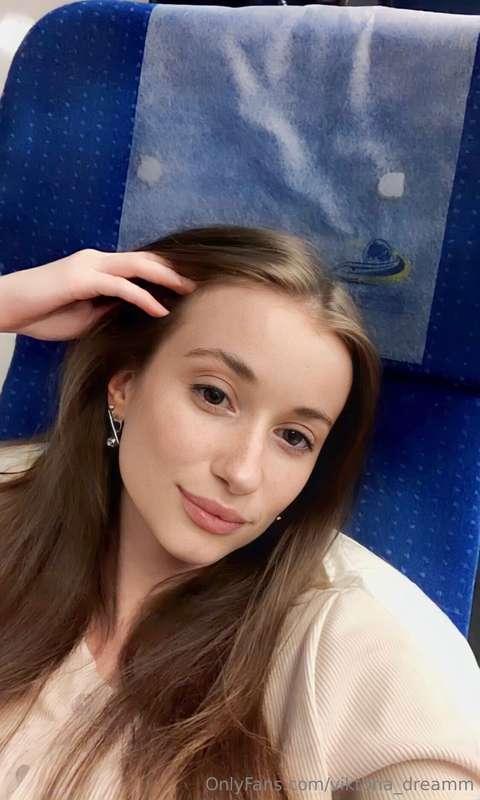 Breathing in light, exhaling love 🌬️💛