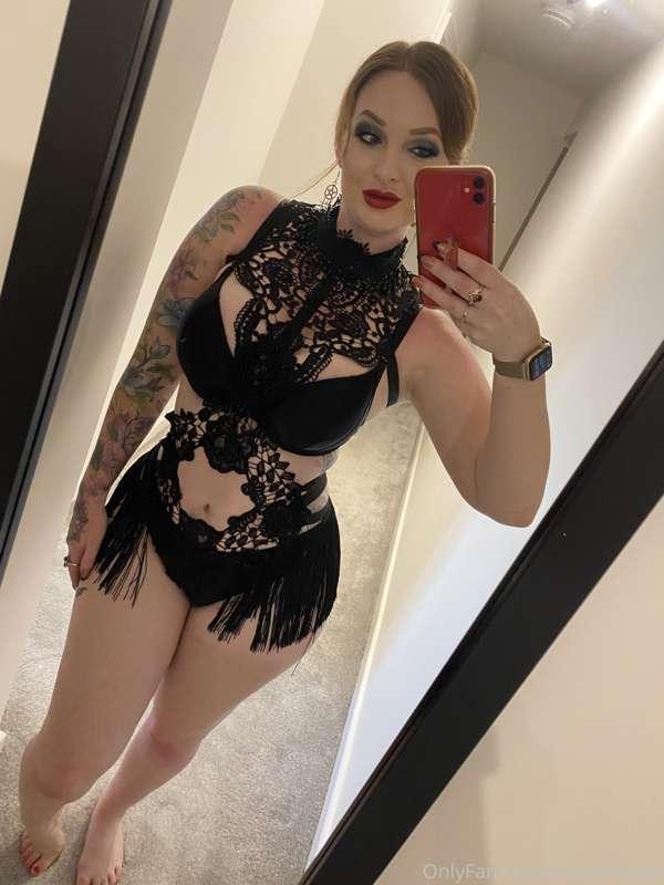 Dressed up for a party. do you like my outfit?