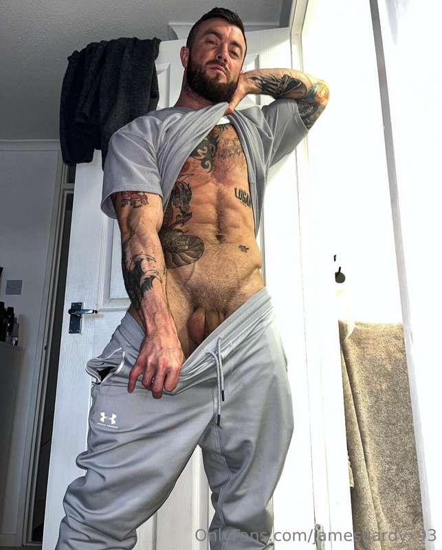 jameshardyx93 image #1