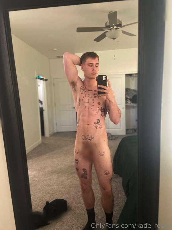 Come get on ur knees for me😈