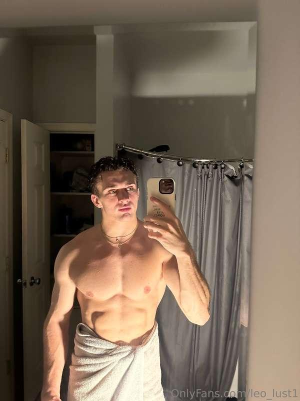 Straight from the shower to your bed, lets see if we can get..