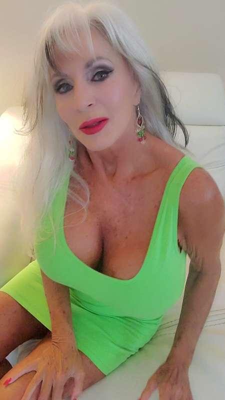Been catching  up today..happy titty twat and tush Tuesday