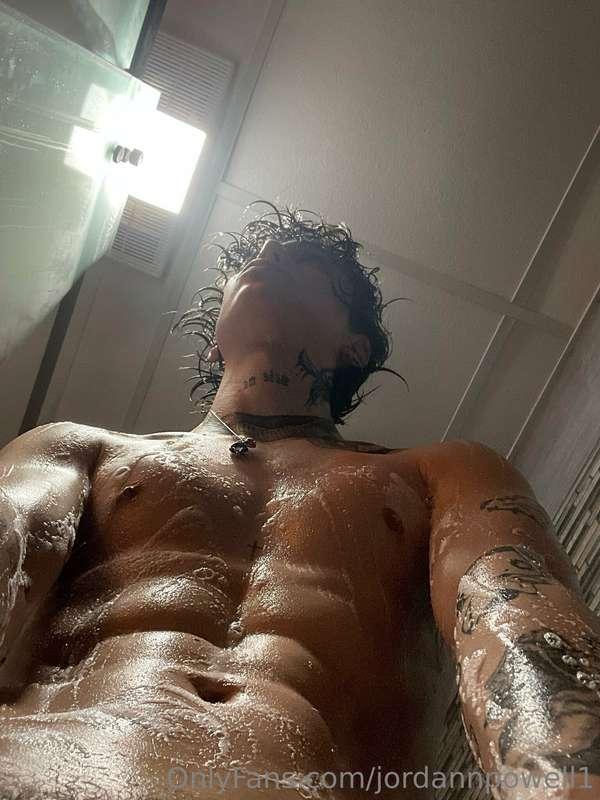 soaking wet💦