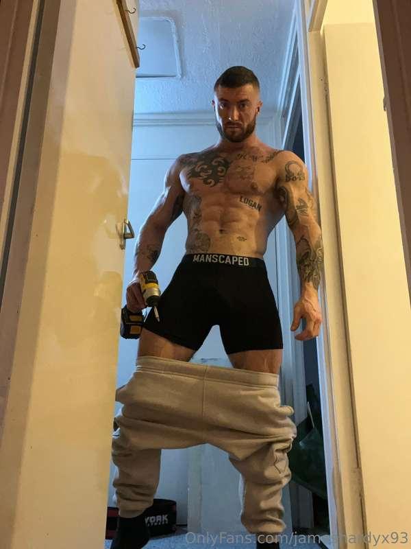Filthy tradie’s back again 😈😈