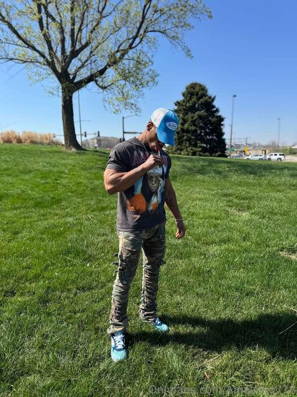 I heard you guys like nature... So I brought the whole packa..