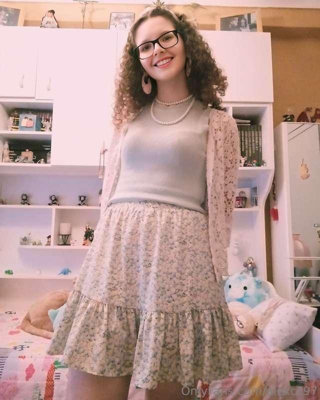 Today it's just some pics of me being cute