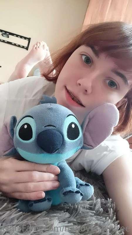 Happy Birthday to ME and WELCOME to my Free OF~!
I'll be pos..