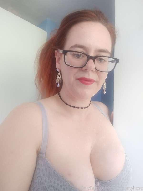It's fun taking pics when getting ready in the morning ... s..