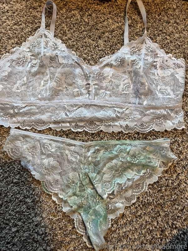 More sets for sale! Let me know if you’re interested 😘