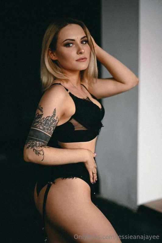 💖𝐅𝐑𝐄𝐄𝐄 𝐒𝐔𝐁𝐒𝐂𝐑𝐈𝐏𝐓𝐈𝐎𝐍💖@@alexa_blondi A hot hottie with a stunn..