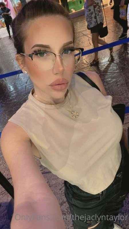 Gonna get naughty in public for you…dm me
