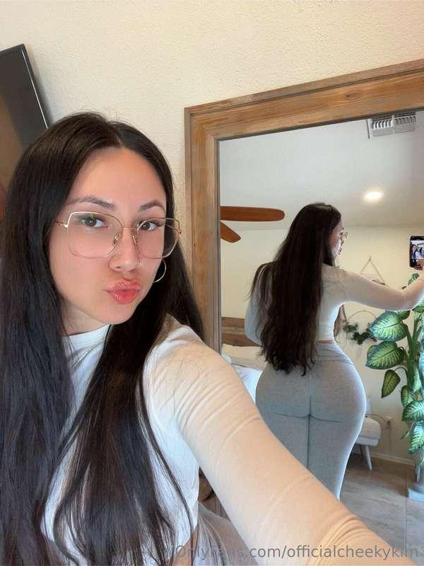 How's your weekend so far? 🥰