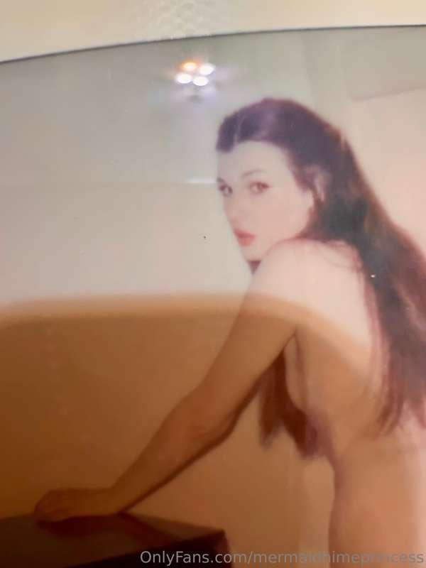 Swipe for full moon and more(?)Posting a new photo from this..