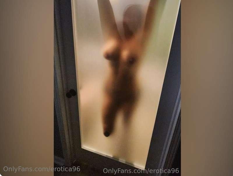 Would you open this door? ✨️ #humpday #tipyourgirl