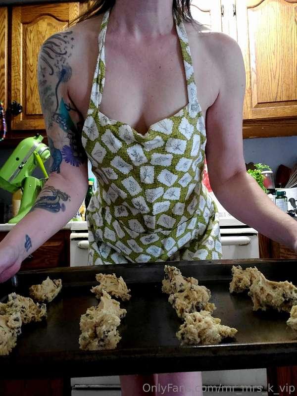 Mmm...delicious chocolate chip cookies...made with LOVE ❤️ 