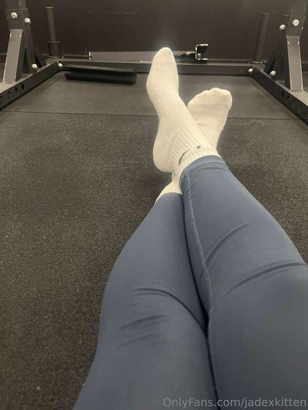 Who wants my socks? 🙊