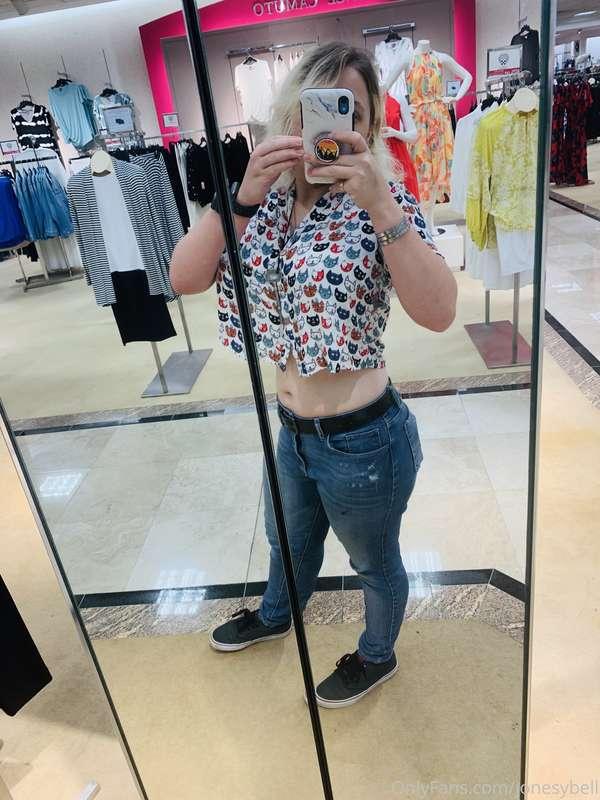 I don’t know why… but I feel like I look extra short right n..