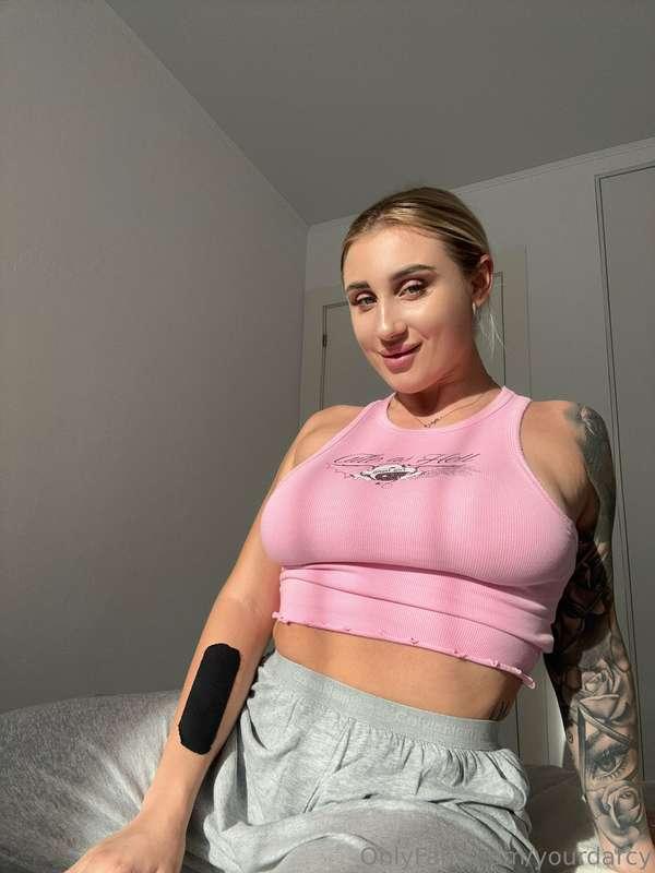 Do I look good in pink?💕💖