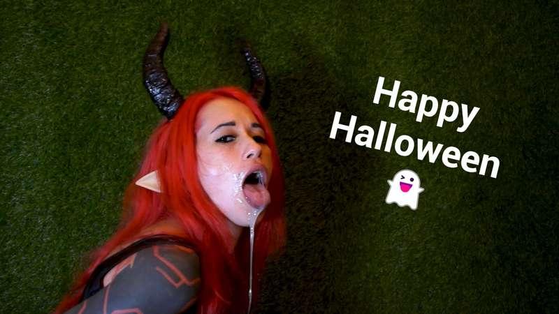 Happy Halloween! 👻 Special cosplay facefuck video to enjoy t..