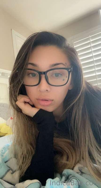 Um I need help masturbating thanks. 😏