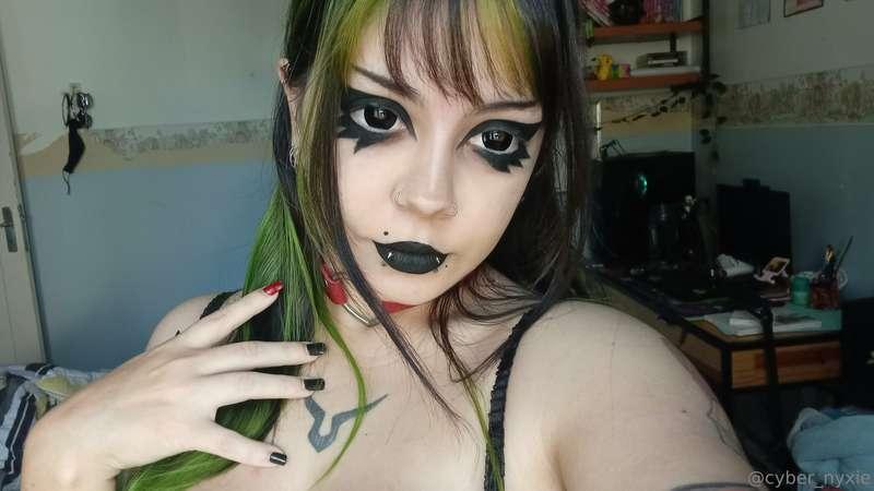 cyber_nyxie image #2