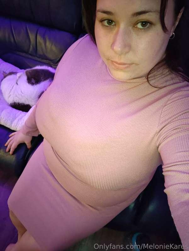 Two bras required 😜Plus some extra photos here and there ❤️