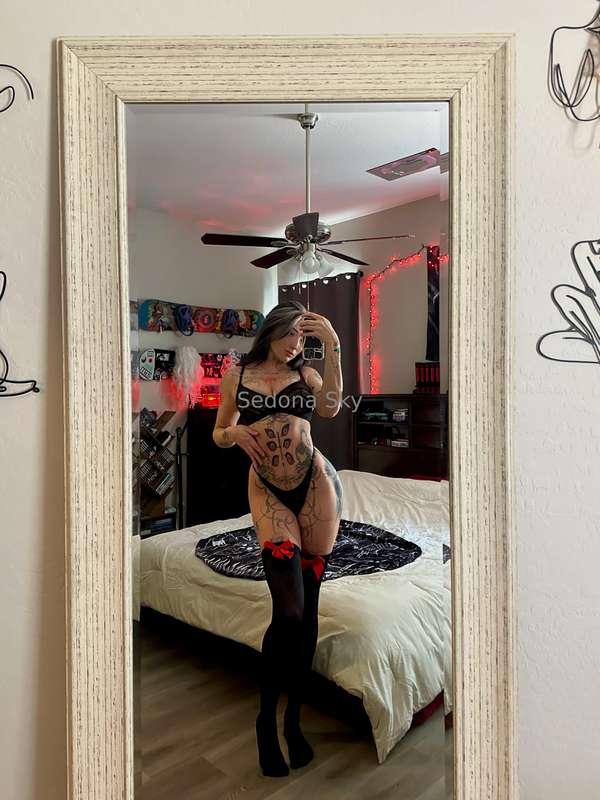 Curvy brat that’s meeee