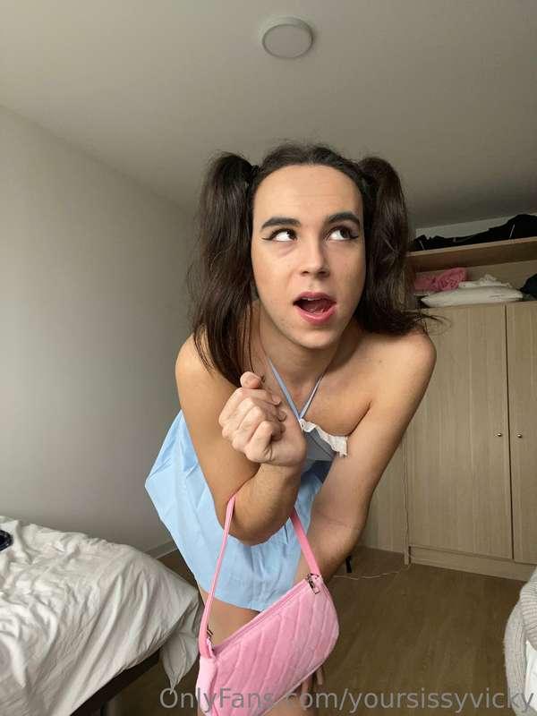 yoursissyvicky image #2