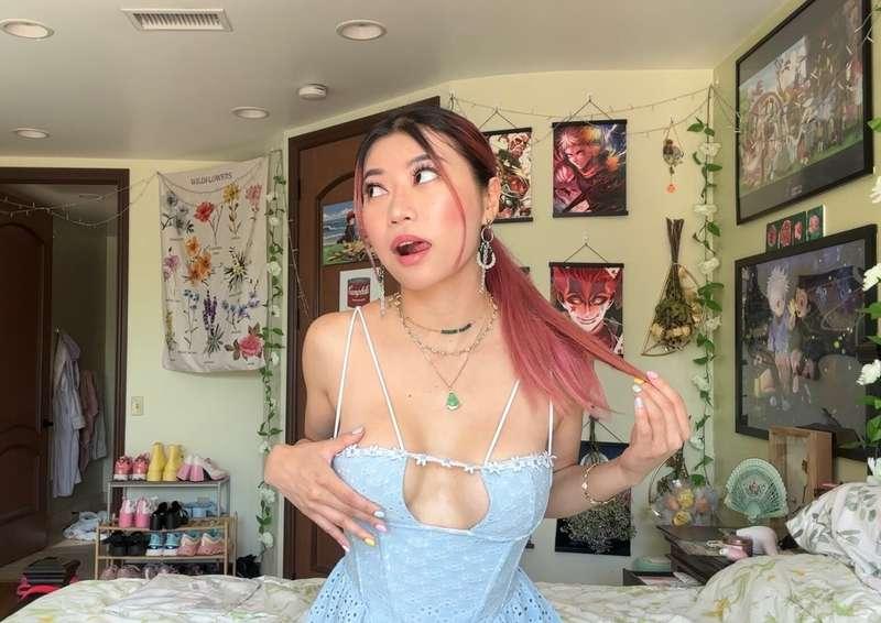 what picture do my tits look better in this is very importan..
