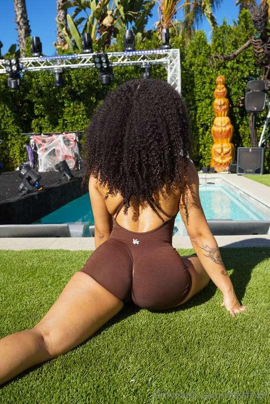 wanna find out just how flexible I am?