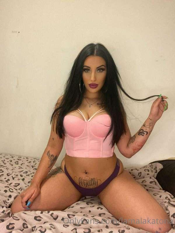 CHECK YOUR DM😈