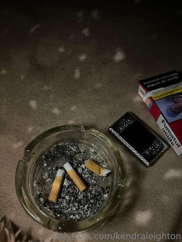 About last night in bed 🚬🚬🚬