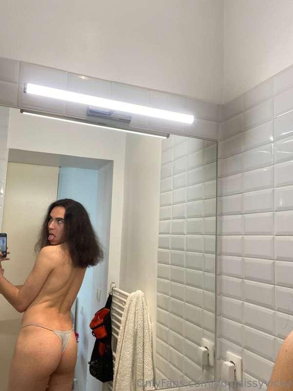 yoursissyvicky image #1