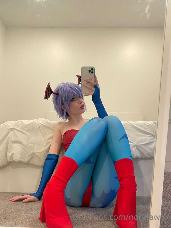Swipe to open my legs 😈 then dm me ;)