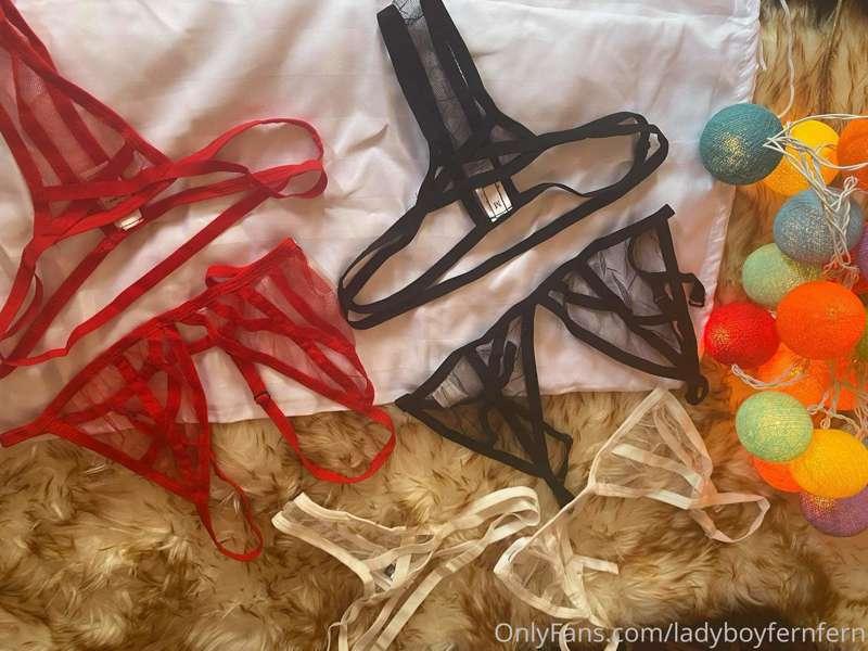 Which color you want me to wear?