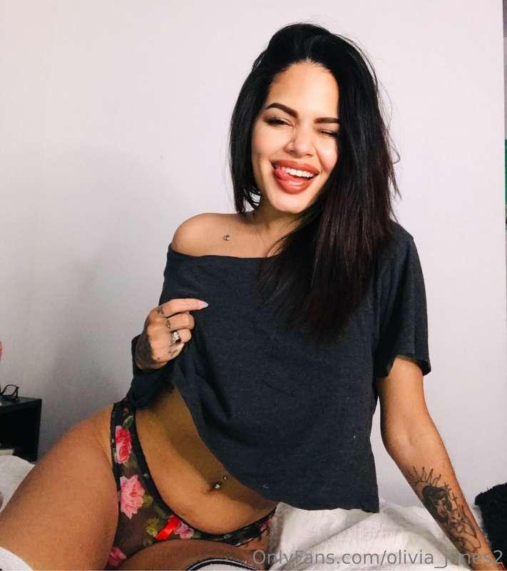 Today I feel naughty and wanting to play 🤭😈😋