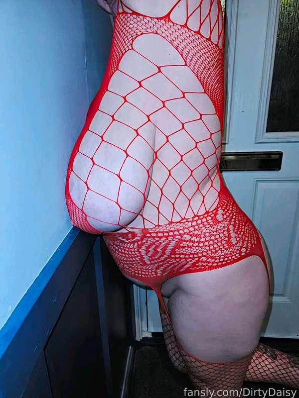 Mega sideboob

#fyp #sideboob #hugetits #massivetits #bigtits #bbw #curvygirl #fishnets #naturalboobs #allnatural #milf #cougar 