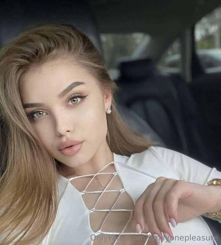 ##  💕💕💕 PRETTY STUDENT 💕💕💕

😈🥵 Pretty and we always @britney..