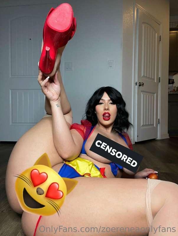 Just sent out a Snow White ANAL scene..check your DMs 🤤🤤
Btw..