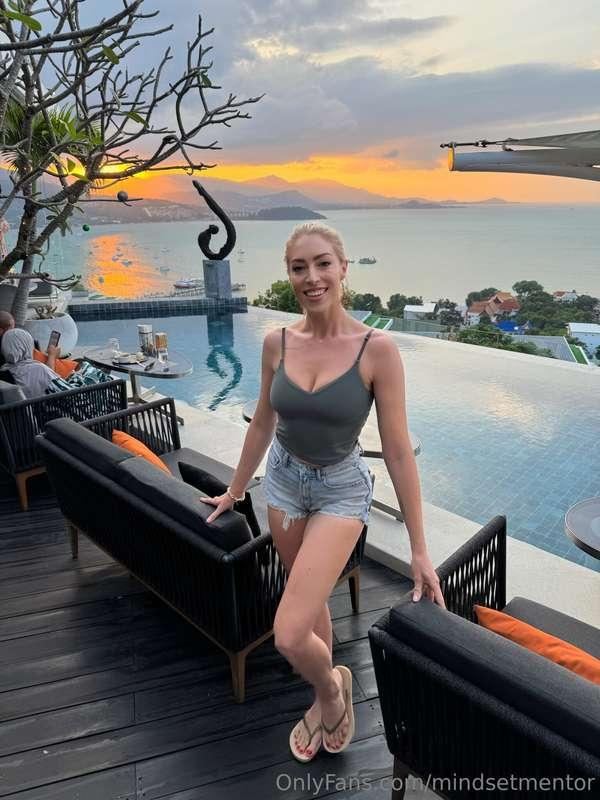 Happy New Years my loves!✨ 2025 is going to be a year like n..