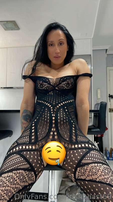 Playing around with my pussy 😈 I bet you’ll love my outfit