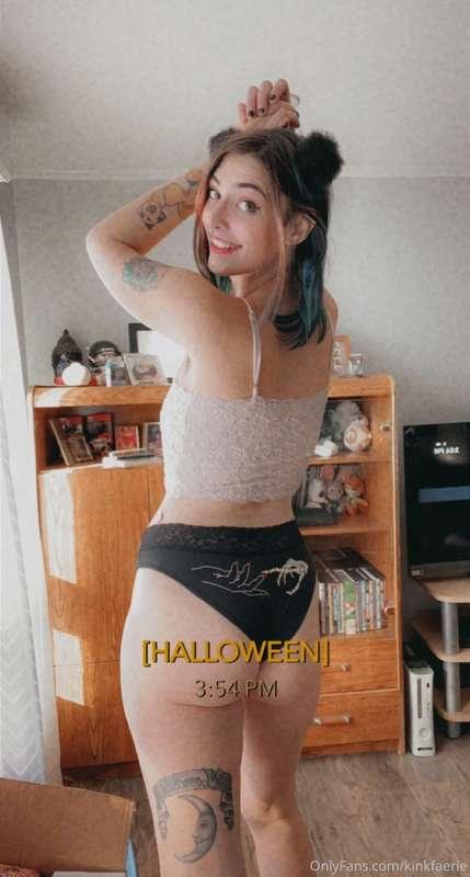 See this 🍑 nude daily   Https://onlyfans.com/thekinkfaerieof..