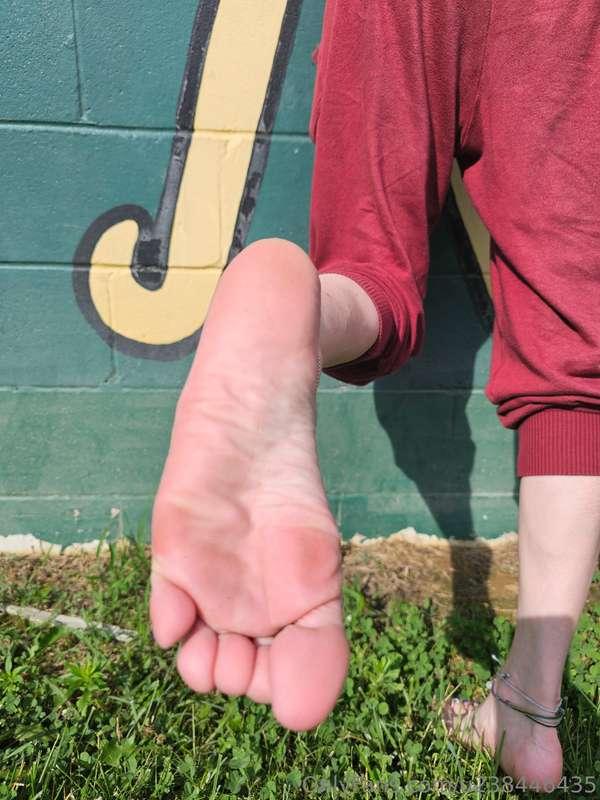 Do you think the baseball players liked my feet?