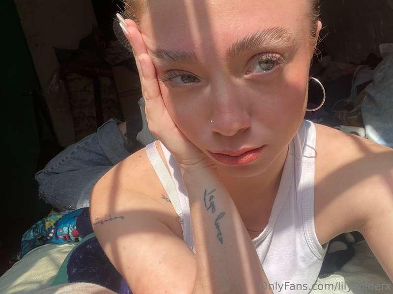 I'm alone right now. Are you thinking what I'm thinking?🤭