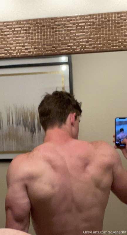 back and tricep shot
