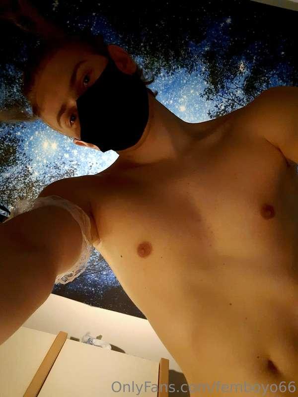 Have you ever imagend whats it like to be fucked by me under..