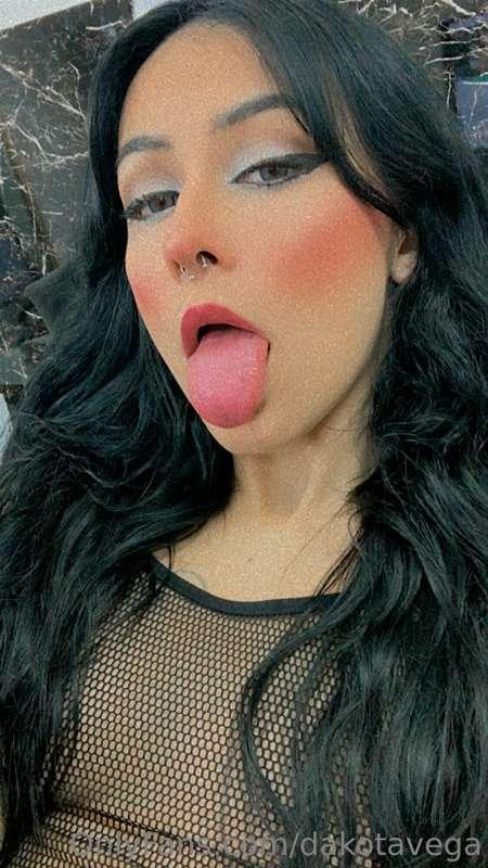 😝