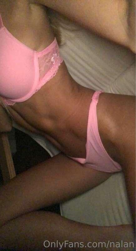 🌸👀
