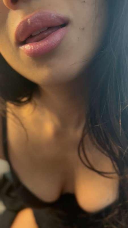 Lets teach you some kissing