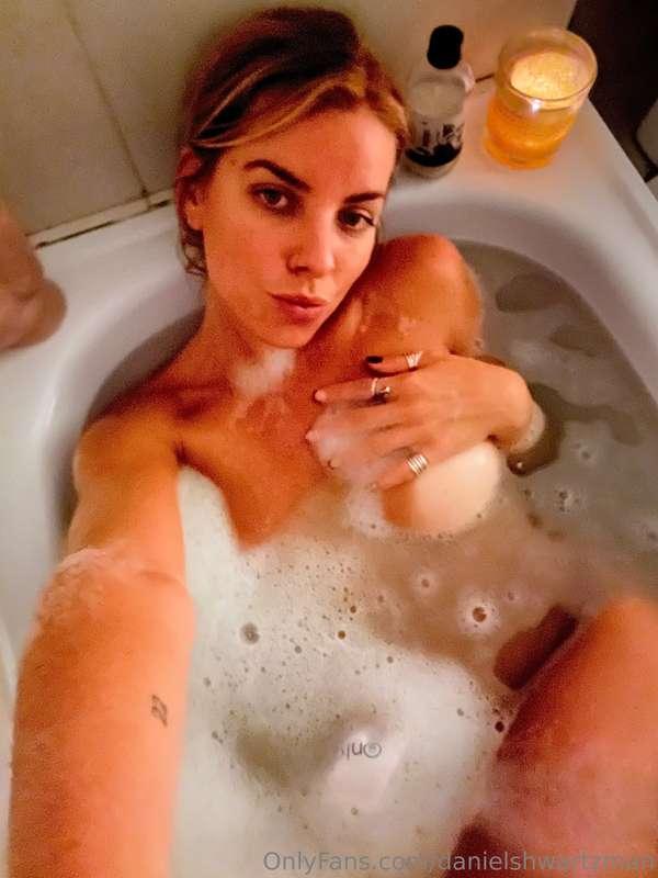 החלטתי לשגע אותך עוד קצת..שים שעון למחר ב9:00 הולך להיות פה ..